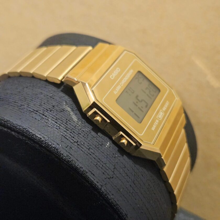 aiwatch_A700WEVG-9ADF - Montre Classique Homme/Femme Casio A700WEVG-9ADF - Bracelet Acier Inoxydable, Affichage Digital, Étanche, Style Vintage - Argent - Référence A700WEVG-9ADF