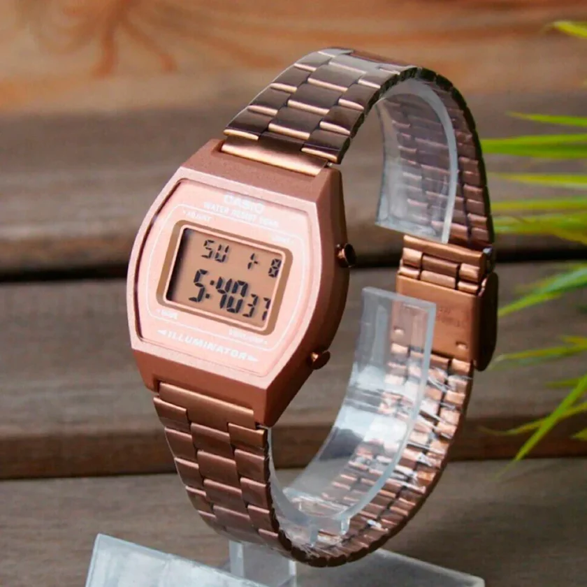 aiwatch_B640WC-5ADF - Montre CASIO Vintage Femme - B640WC-5ADF - Bracelet Doré En Acier Inoxydable -Résistante à l'eau - 12 Mois De Garantie