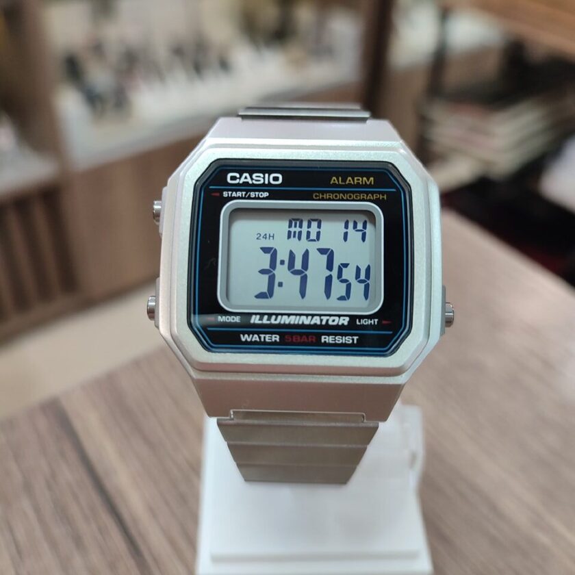 aiwatch_B650WD-1ADF - Montre CASIO Vintage Jeunesse - B650WD-1ADF - Bracelet Gris En Acier Inoxydable - Résistante à l'eau - 12 Mois De Garantie