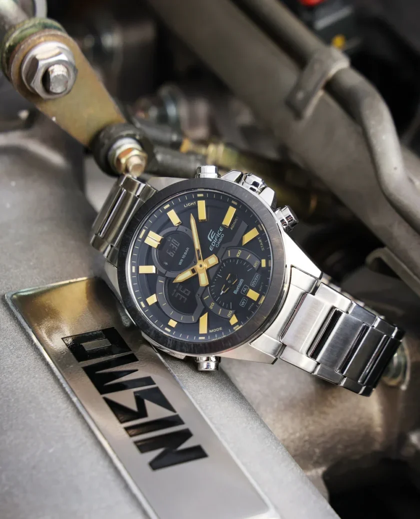 aiwatch_ECB-40DC-1ADF - Montre Casio Edifice Homme Chronographe, Bluetooth, Acier Inoxydable, Fibre de Carbone, World Time - Noir - ECB-40DC-1ADF
