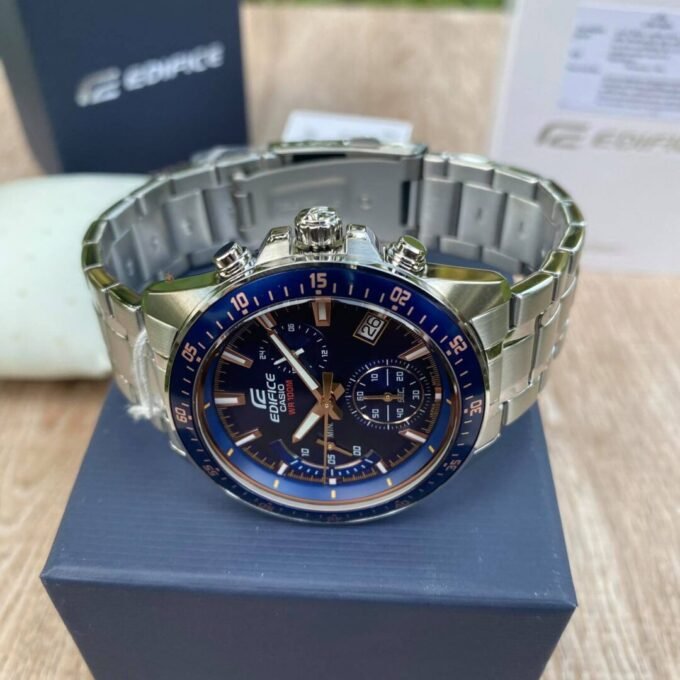 Montre Homme Casio Edifice - EFV-540D-2AVUDF - Bracelet en acier inoxydable - Chronographe - Affichage analogique - Résistant à l'eau