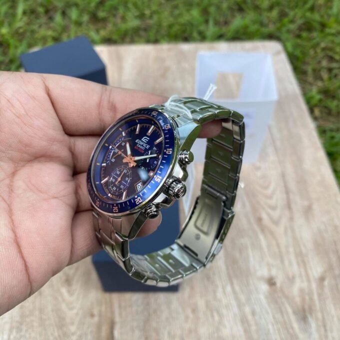 Montre Homme Casio Edifice - EFV-540D-2AVUDF - Bracelet en acier inoxydable - Chronographe - Affichage analogique - Résistant à l'eau