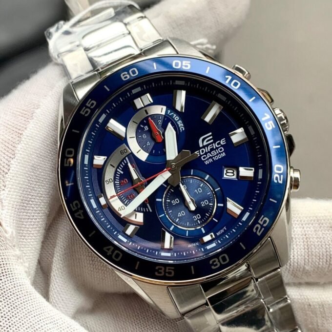 Montre Homme Casio Edifice - EFV-550D-2AVUDF - Bracelet Gris en Acier Inoxydable - Resistance à l'eau 10 ATM