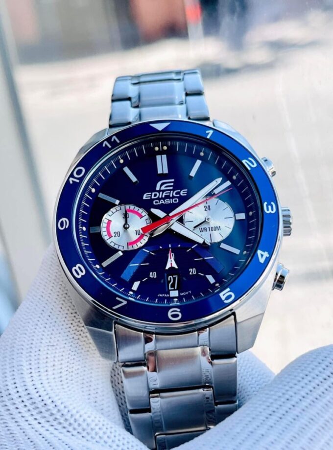 Montre CASIO Homme - EFV-590D-2AVUDF - Bracelet Gris En Acier Inoxydable - Résistante à l'eau - 12 Mois De Garantie