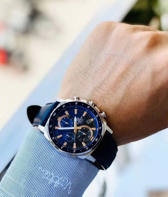 Montre CASIO Homme - Bracelet Bleu En Cuir Véritable - Résistante à l'eau - 12 Mois De Garantie - EFV-600L-2AVUDF