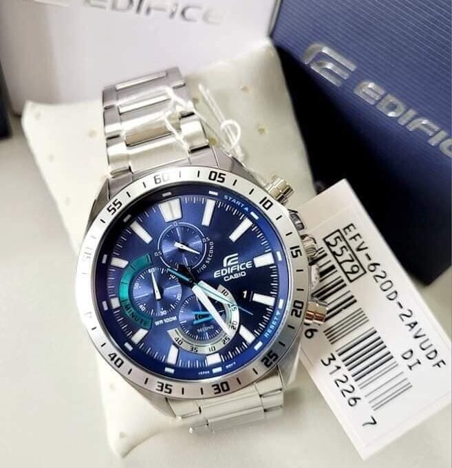 Montre Homme Casio Edifice EFV-620D-2AVUDF - Bracelet Gris en acier Inoxydable - Résistance à l'eau 100 Mètres