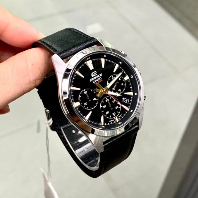 Montre Homme Casio Chronographe standard EFV-630L-1AV - Bracelet En cuir véritable - Résistance à l'eau 10 ATM