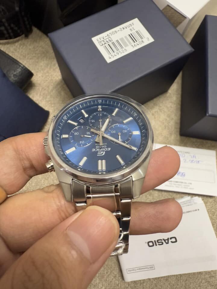 aiwatch_EFV-650D-2AVUDF - Casio EFV-650D-2AVUDF - Montre en Acier Inoxydable Résistante à l'Eau - Élégance Sportive avec Cadran Bleu