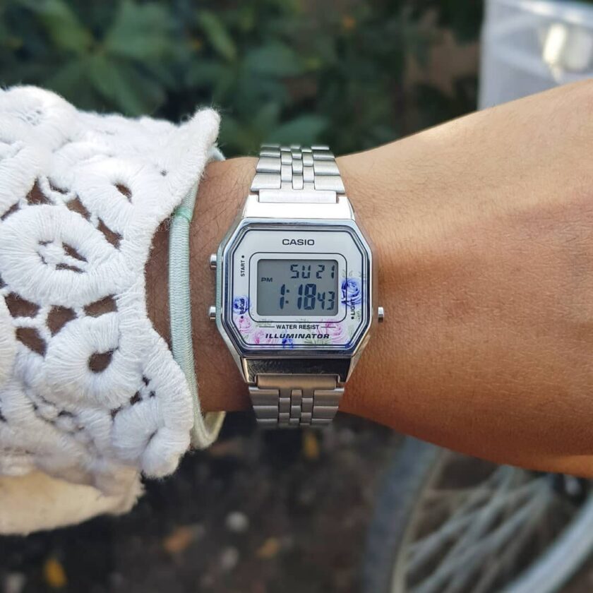 aiwatch_LA680WA-4CDF - Montre Femme Casio - D204 LA680WA-4CDF VINTAGE - Bracelet en acier inoxydable - Résistant à l'eau