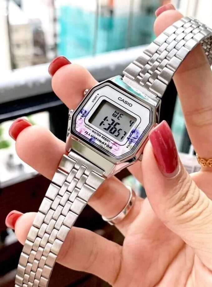 aiwatch_LA680WA-4CDF - Montre Femme Casio - D204 LA680WA-4CDF VINTAGE - Bracelet en acier inoxydable - Résistant à l'eau