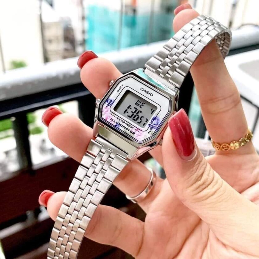 aiwatch_LA680WA-4CDF - Montre Femme Casio - D204 LA680WA-4CDF VINTAGE - Bracelet en acier inoxydable - Résistant à l'eau