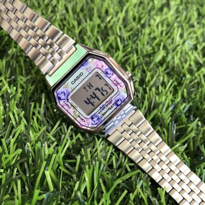 Montre Femme Casio - D204 LA680WA-4CDF VINTAGE - Bracelet en acier inoxydable - Résistant à l'eau