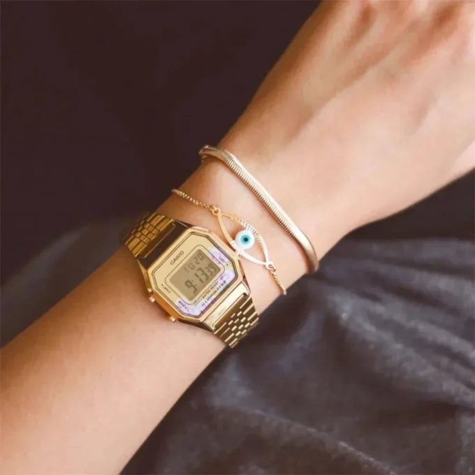 aiwatch_LA680WGA-4CDF - Montre Casio Numérique Vintage - LA680WGA-4CDF - Bracelet en acier inoxydable or - Résistant à l'eau