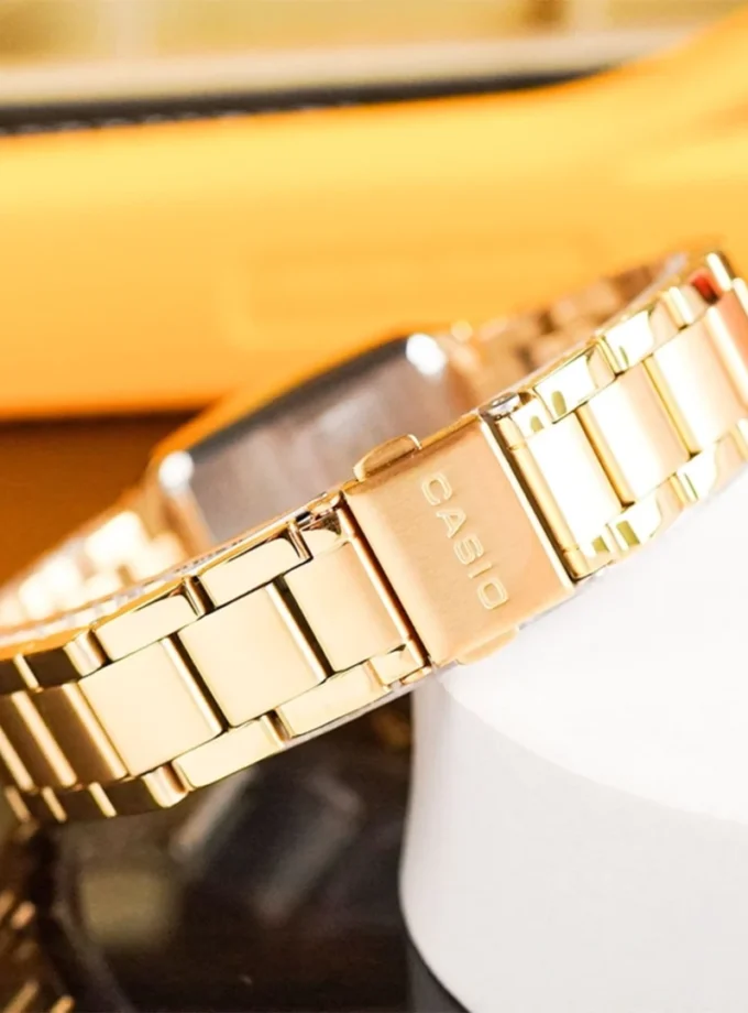 Montre CASIO Femme - LTP-1165N-1CRDF - Bracelet Dorée En Acier Inoxydable - Résistante à l'eau - 12 Mois De Garantie