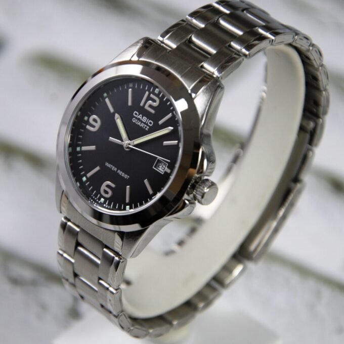 Montre Femme Casio Classique LTP-1215A-1ADF - Quartz, Aiguilles, Boîtier Fin, Bracelet Souple - Acier - Argent - LTP-1215A-1ADF