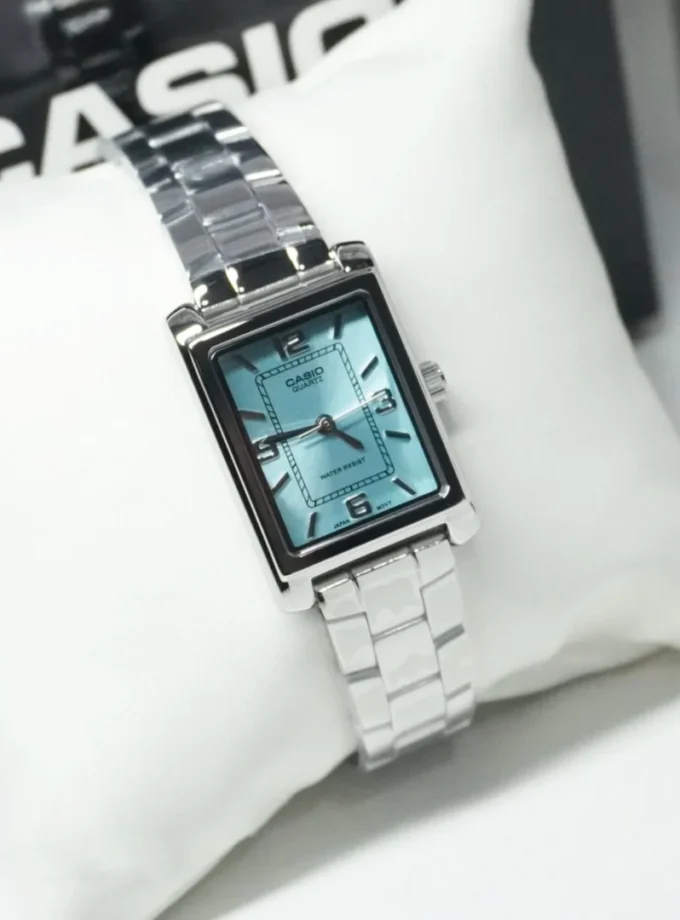 aiwatch_LTP-1234DD-2ADF - Montre Classique Femme - Design Élégant, Bracelet Acier Inoxydable, Résistance à lEau, Mouvement Quartz - Acier - Bleu - Référence LTP-1234DD-2ADF
