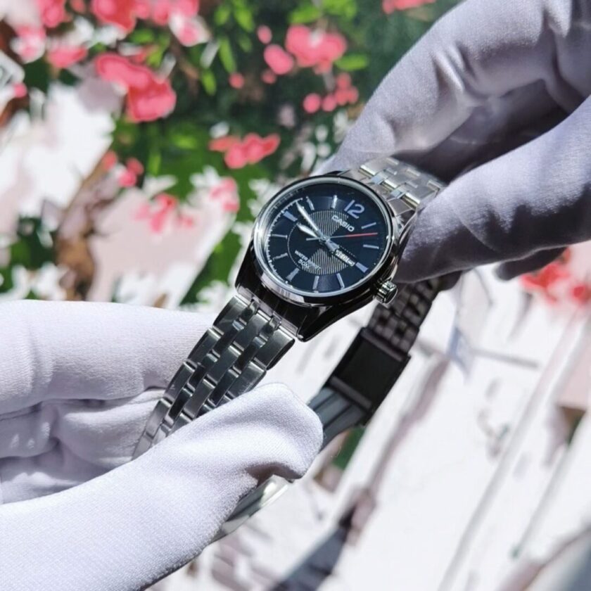 aiwatch_LTP-1335D-1AVDF - Montre Femme Casio - LTP-1335D-1AVDF - Bracelet en acier inoxydable - Affichage analogique - Résistant à l'eau