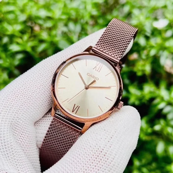 Montre Femme Casio - LTP-E157MR-9ADF - Bracelet en acier inoxydable Or rose - Affichage analogique - Résistant à l'eau