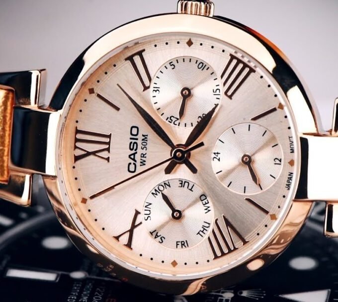 Montre CASIO Femme - Bracelet Marron En Cuir Véritable -Résistante à l'eau - 12 Mois De Garantie - LTP-E404PL-9A1VDF