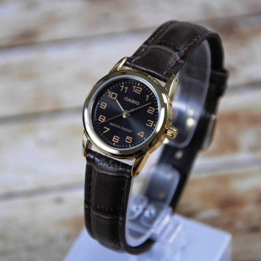 aiwatch_LTP-V001GL-1BUDF - Montre CASIO Femme - LTP-V001GL-1BUDF -Bracelet Marron En Cuir Véritable - Résistante à l'eau - 12 Mois De Garantie