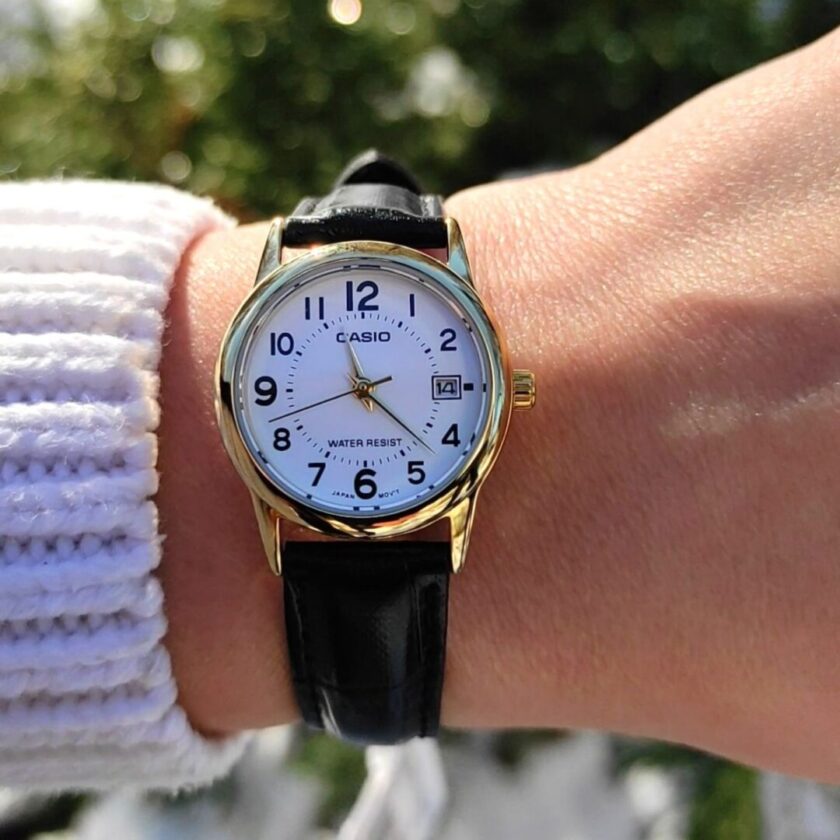 aiwatch_LTP-V002GL-7BUDF - Montre Femme Casio LTP-V002GL-7BUDF - Style Chic avec Cadran Doré et Bracelet en Cuir