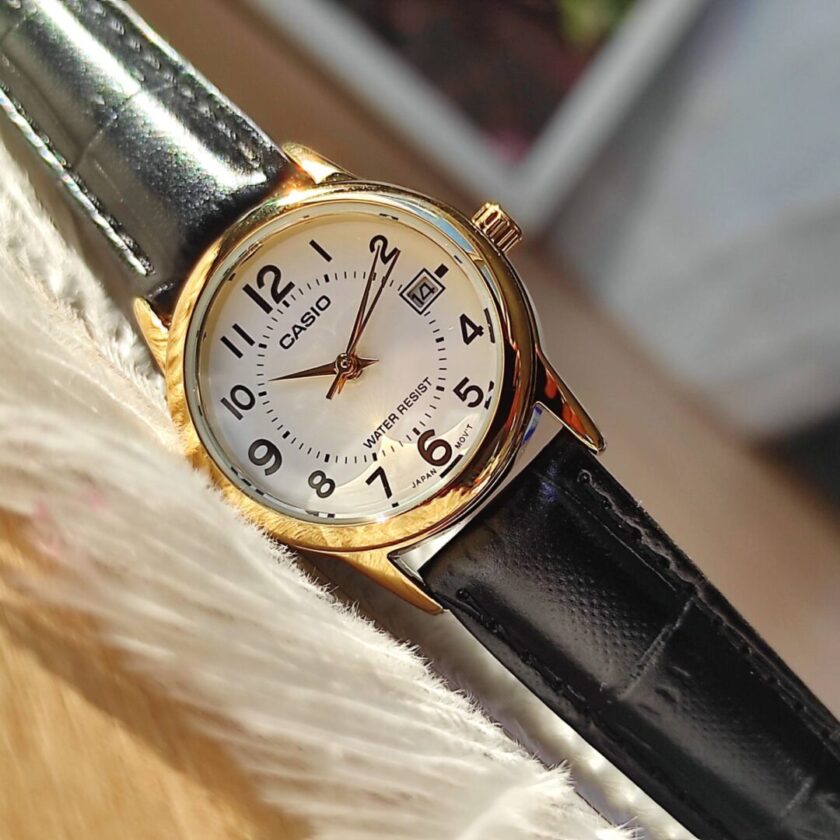 aiwatch_LTP-V002GL-9BUDF - Montre Femme Casio - LTP-V002GL-9BUDF -Collection - Bracelet En Cuir - Résistant à l'eau