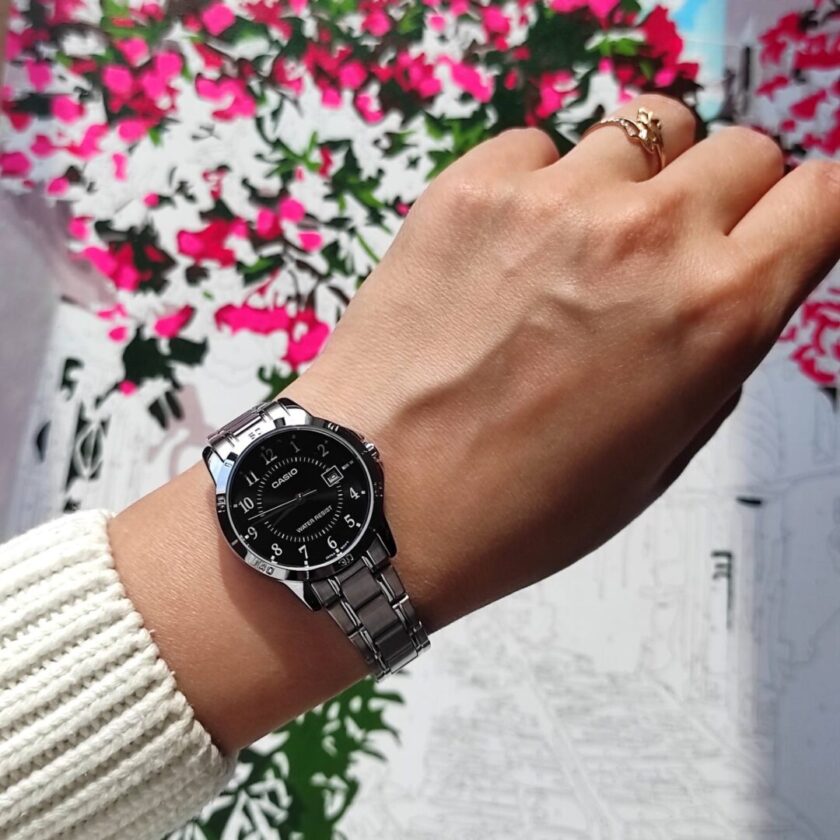 aiwatch_LTP-V004D-1BUDF - Montre Femme Casio - LTP-V004D-1BUDF - bracelet en acier inoxydable - Résistant à l'eau