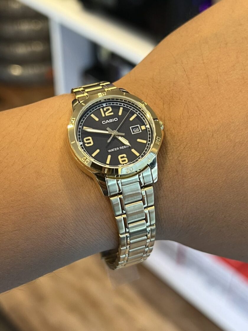 aiwatch_LTP-V004G-1BUDF - Montre CASIO Femme - Bracelet DoRée En Acier Inoxydable - Résistante à l'eau - 12 Mois De Garantie - LTP-V004G-1BUDF