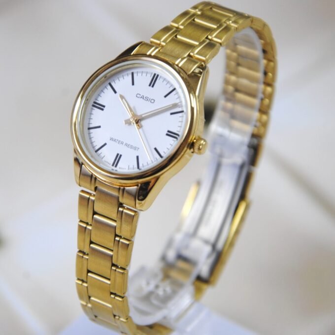 Montre Casio Femme - Bracelet Dorée En Acier Inoxydable - Cadran Blanc - 12 Mois De Garantie - Ltp-V005G-7Audf