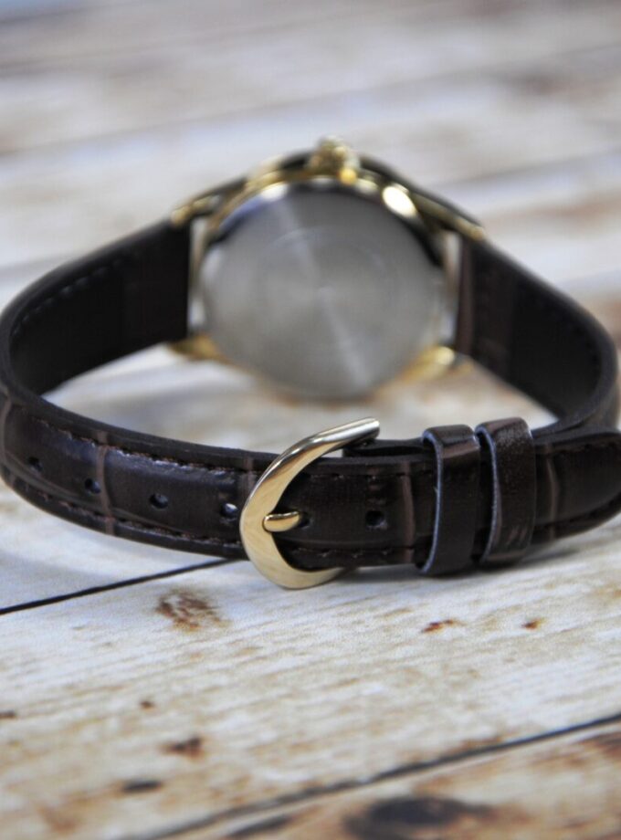 Montre CASIO Femme - Bracelet Marron En Cuir Véritable -Résistante à l'eau - 12 Mois De Garantie - LTP-V005GL-9AUDF