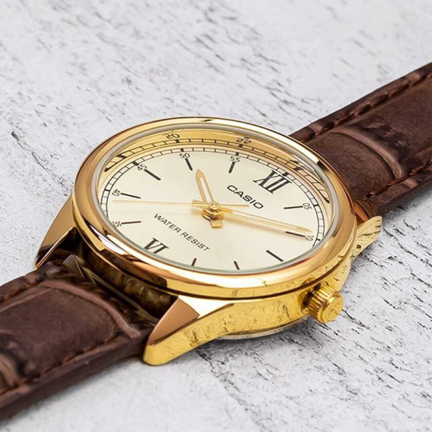 aiwatch_LTP-V005GL-9BUDF - Montre Femme CASIO - LTP-V005GL-9BUDF - Bracelet Marron En Cuir Véritable - Cadran Jaune - 12 Mois De Garantie
