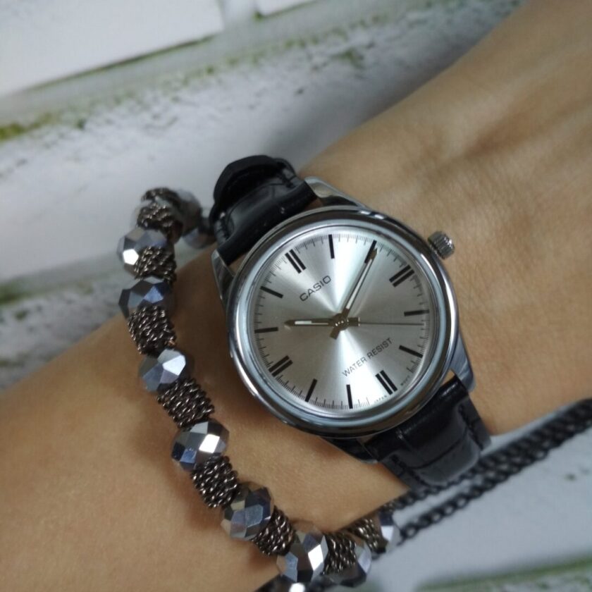 aiwatch_LTP-V005L-7AUDF - Montre Femme Casio Collection - LTP-V005L-7AUDF -  Bracelet En Cuir - Résistant à l'eau
