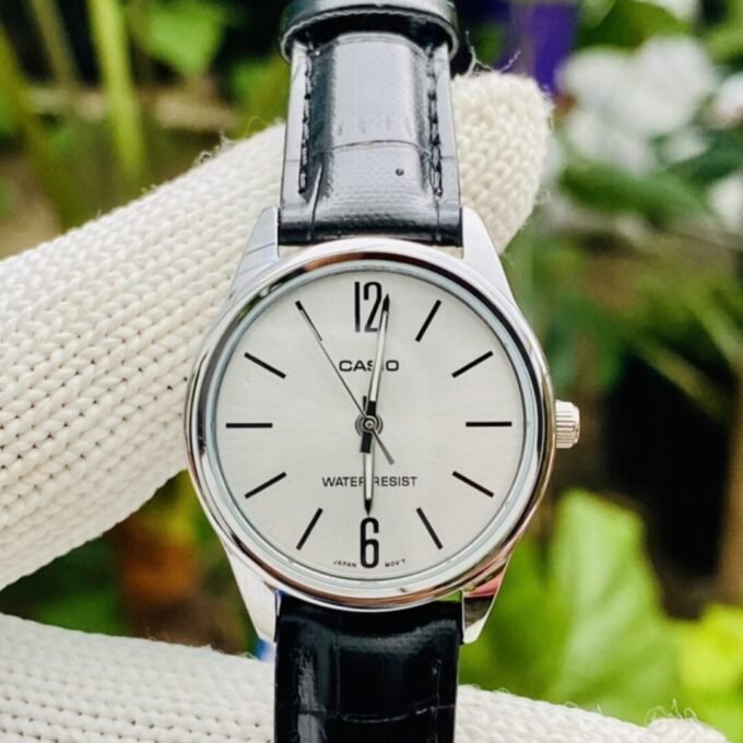 aiwatch_LTP-V005L-7BUDF - Montre-Bracelet Femme Casio Collection LTP-V005L-7BUDF - Bracelet Noir en Cuir Véritable - Résistante à l'Eau