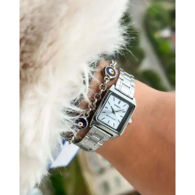 Montre Casio Femme - Bracelet Gris En Acier Inoxydable - Résistante À L'Eau - 12 Mois De Garantie - Ltp-V007D-2Eudf