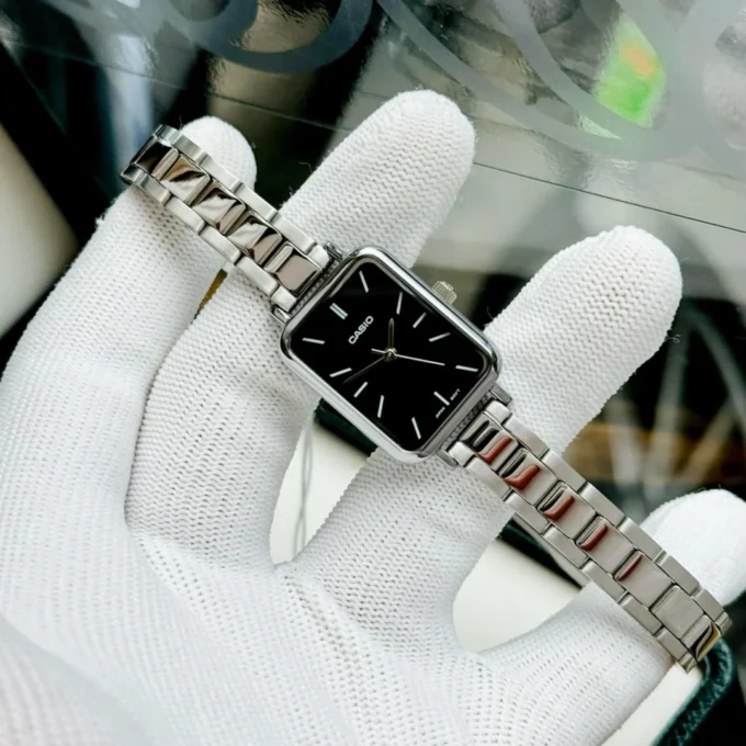 Montre Femme Casio - LTP-V009D-1EUDF - Bracelet en acier inoxydable - Résistant à l'eau