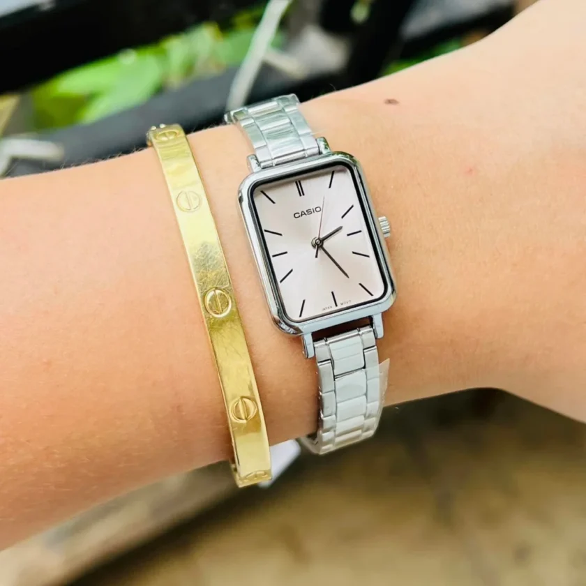aiwatch_LTP-V009D-4EUDF - Montre Femme Casio - LTP-V009D-4EUDF - Bracelet en acier inoxydable - Résistant à l'eau