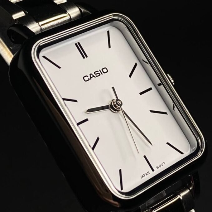 Casio Montre Femme - LTP-V009D-7EUDF - Bracelet en acier inoxydable - Résistant à l'eau