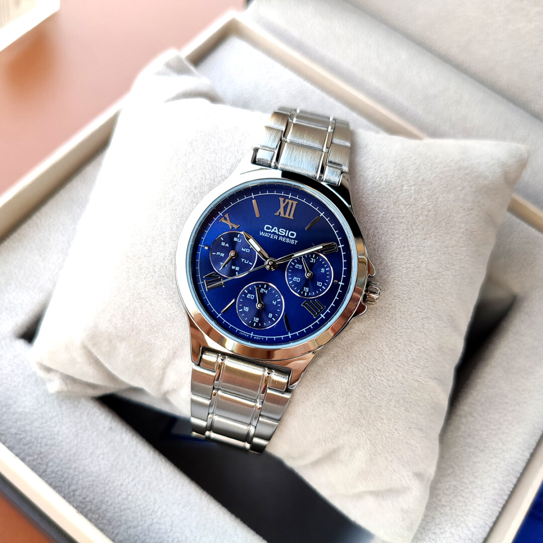 aiwatch_LTP-V300D-2A2UDF - Montre CASIO Femme - Bracelet Gris En Acier Inoxydable - Résistante à l'eau - 12 Mois De Garantie - LTP-V300D-2A2UDF