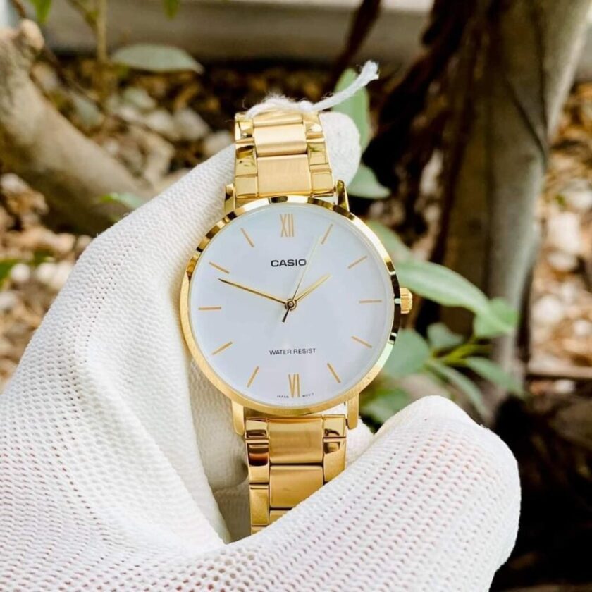 aiwatch_LTP-VT01G-7BUDF - Montre CASIO Femme - Bracelet DoRée En Acier Inoxydable - Cadran Blanc - 12 Mois De Garantie - LTP-VT01G-7BUDF