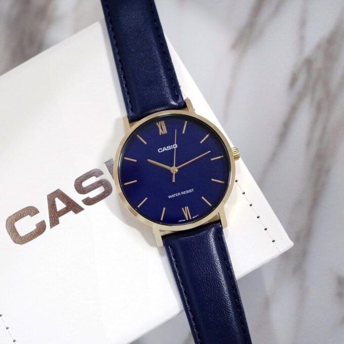 Montre Casio Femme - LTP-VT01GL-2BUDF - Bracelet Bleu En Cuir Véritable - Résistante À L'Eau - 12 Mois De Garantie