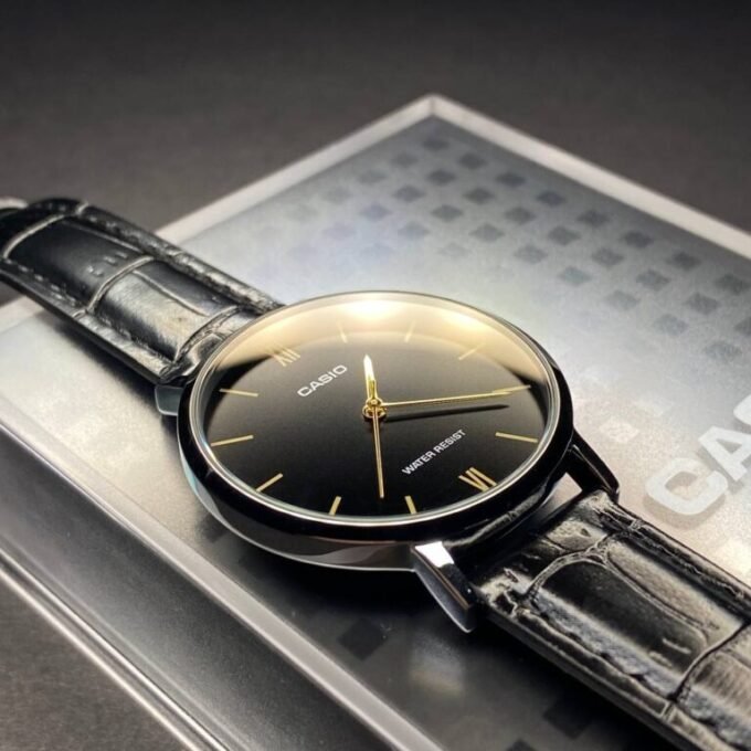 Montre CASIO Femme - Bracelet Noir En Cuir Véritable - Résistante à l'eau - 12 Mois De Garantie - LTP-VT01L-1BUDF