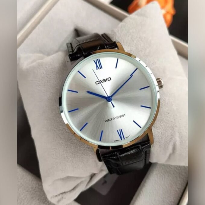 Montre Casio Femme - LTP-VT01L-7B1UDF - Bracelet Noir En Cuir Véritable - Cadran Blanc - 12 Mois De Garantie