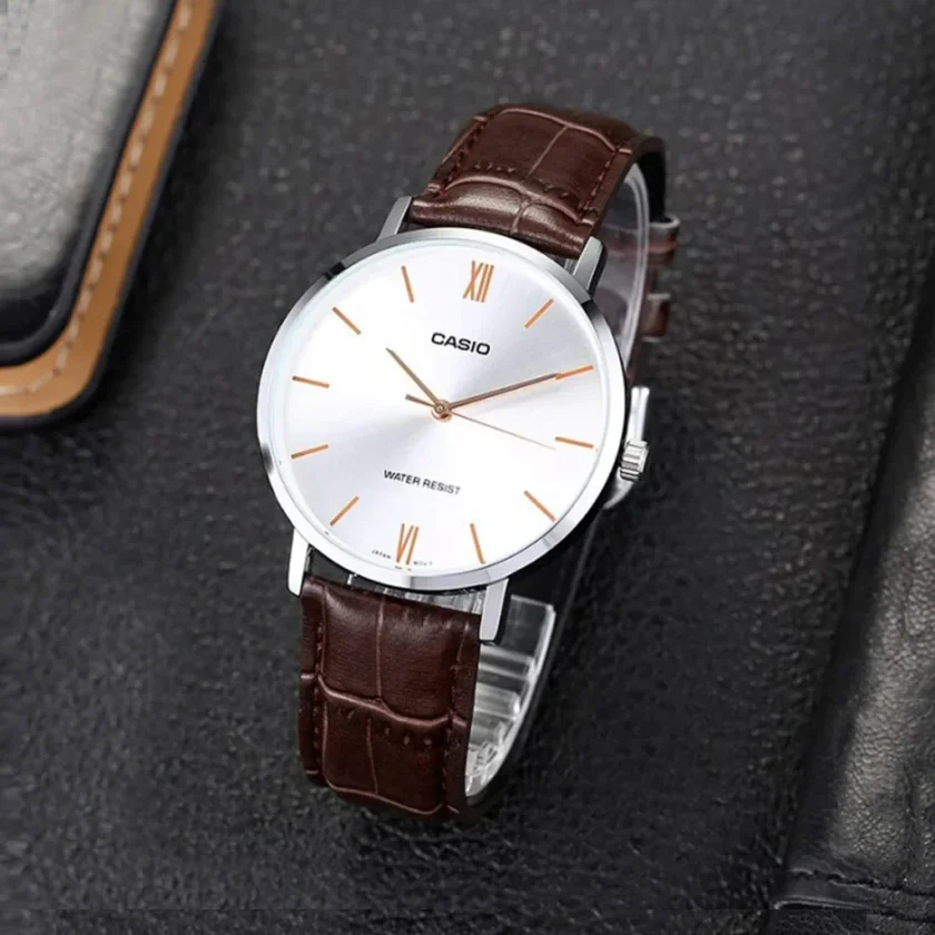 aiwatch_LTP-VT01L-7B2UDF - Montre CASIO Femme - LTP-VT01L-7B2UDF - Bracelet Marron En Cuir Véritable - Cadran Blanc - 12 Mois De Garantie