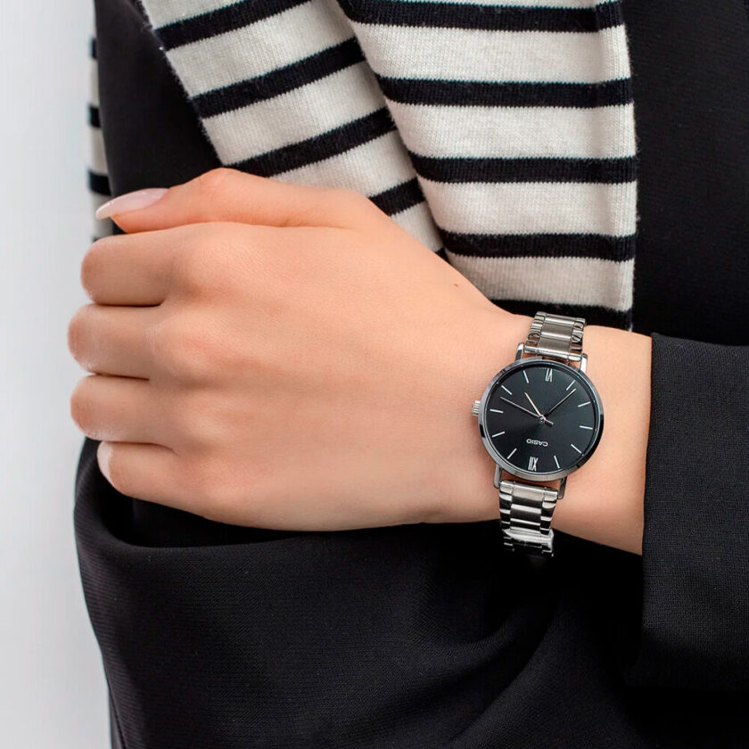 aiwatch_LTP-VT02D-1AUDF - Montre Femme Casio Collection Analogique LTP-VT02D-1A - Bracelet gris en Acier Inoxydable - Résistant à l'eau