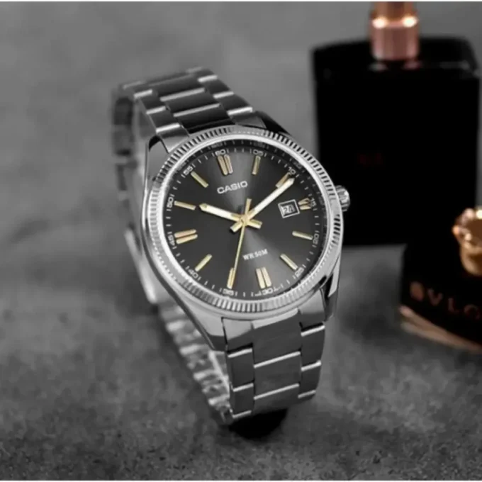 Montre Casio Homme - Bracelet Gris En Acier Inoxydable - Résistante À L'Eau - 12 Mois De Garantie - Mtp-1302D-1A2Vdf