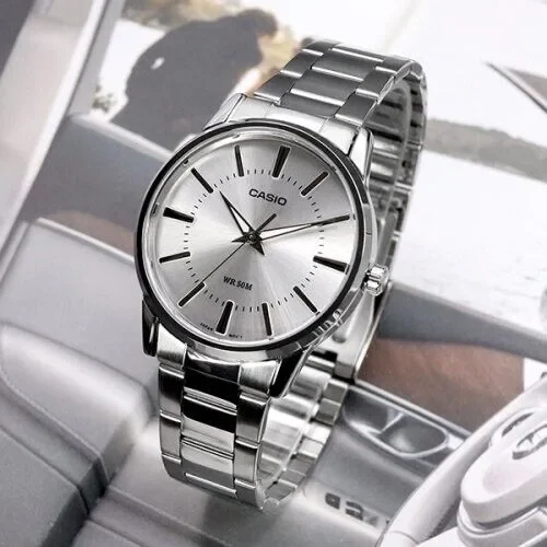 aiwatch_MTP-1303D-7AVDF - Montre CASIO Homme -  MTP-1303D-7AVDF - Bracelet Gris En Acier Inoxydable - Cadran Blanc - 12 Mois De Garantie