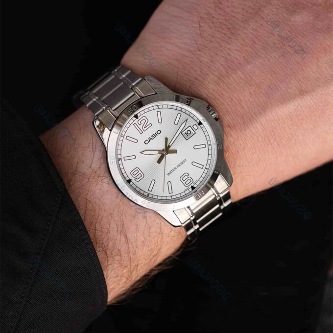 Montre-Bracelet Homme Casio Collection MTP-V004D-7B2UDF - Bracelet Gris En Acier Inoxydable - Résistante à L'Eau