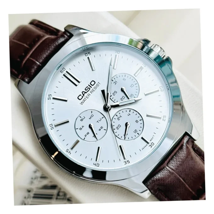 Casio Montre Homme - MTP-V300L-7AUDF - Bracelet en cuir marron - Résistant à l'eau