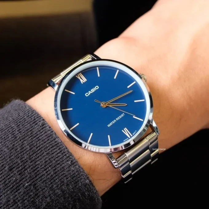 Montre homme Casio - MTP-VT01D-2BUDF - Bracelet en acier inoxydable - Affichage analogique - Résistant à l'eau