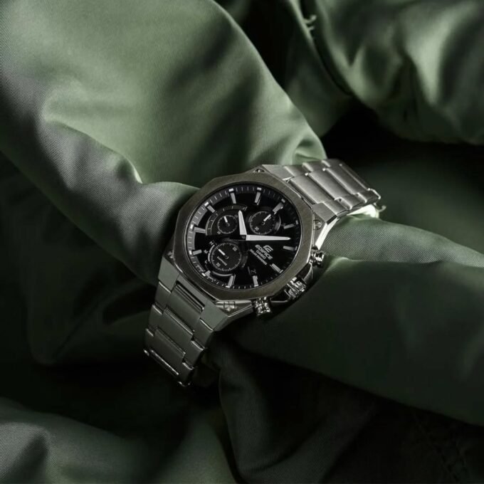 Montre Chronographe Homme Casio Edifice EFS-S570D-5AUEF – Acier Inoxydable Brossé, Solaire Japonais, Étanche 100m, Verre Saphir Antireflets, Bracelet Métal Gris à Boucle Déployante Triple, Aiguilles Luminescentes Neobrite, Dateur, Réserve de Marche 6 Mois – EFS-S570D-5AUEF